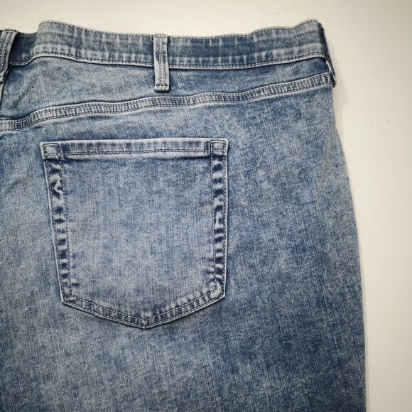 Torrid "Feel the Fit" Ladies Size 28 Straight Leg Acid Wash Blue Jeans - Picture 9 of 12